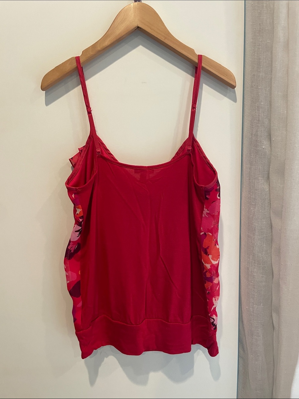 Express Pink & Multicolor Floral Ruffle Camisole - Picture 2 of 3